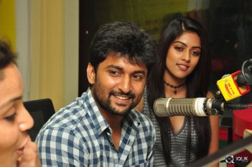 Majnu Movie Team At Radio Mirchi